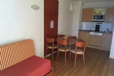 T2 4 pers - terrasse sud, parking, piscine, salle de fitness, près des pistes