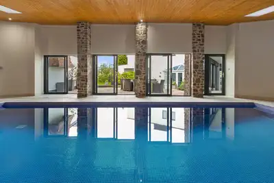 Image de No3 Highpoint luxury townhouse, 2en-suite bedrooms onsite indoor swimming pool