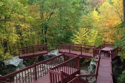 Image de Grande maison avec bain à remous