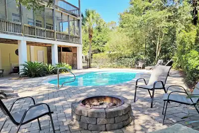 Maison de plage, piscine privée, chiens bienvenus, promenade facile jusqu'à la plage, près d'une piste cyclable