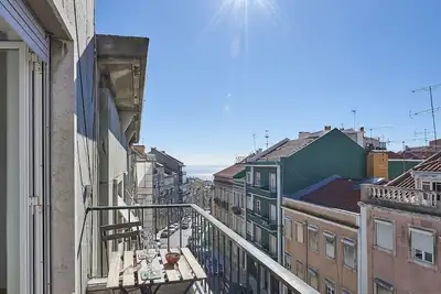 Terrasse Avec Vue Sur La RIVIÈRE * 1bd Apt *