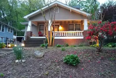 Image de 3 pâtés de maisons des restaurants de la rive nord, 8 pâtés de maisons du centre-ville / aquarium