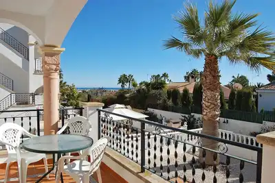Image de Las Violetas 2 bed apt, Villamartin Plaza, Golf, Beach Sun & Food