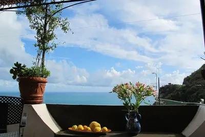 Image de historique appartement de 5 pièces avec grande terrasse et vue sur la mer