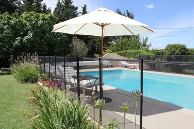 Image de Villa climatisée avec piscine au calme, à 15 min à pied du centre d'Uzès, 7pers.