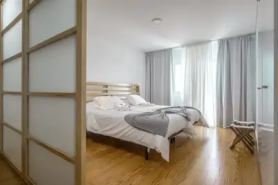 Market Place F 2br duplex (centre-ville historique)