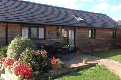 Image de Oak Apple - Grange convertie dans une cour attrayante sur notre ferme familiale