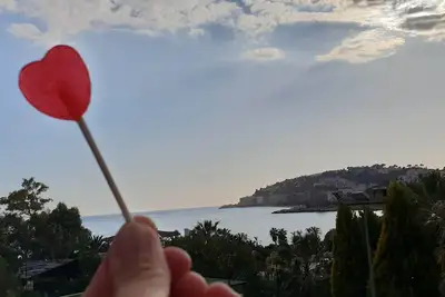 Image de Appartement De Luxe En PREMIÈRE Ligne De La Plage, Avec Vue PRIVILÉGIÉE Sur La Mer, Terrasse