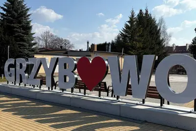 Image de Uroczy, drewniany domek nad morzem