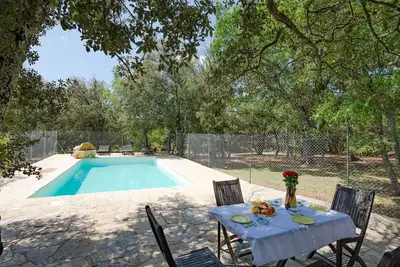 Image de Magnifique maison de vacances privée avec piscine privée, Tv, patio, animaux admis et parking