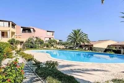 Image de Agréable appartement pour 4 personnes avec climatisation, Wifi, piscine, terrasse et animaux admis