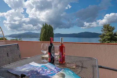 Image de Joli appartement pour 2 personnes avec Wifi, Tv, patio et parking