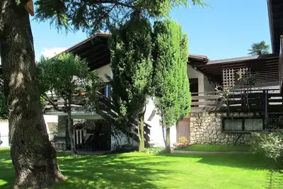 Image de Merveilleuse maison de vacances privée pour 5 personnes avec Wifi, Tv, terrasse et parking