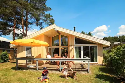 Image de Agréable appartement dans une maison de vacances avec piscine, Wifi, Tv et terrasse