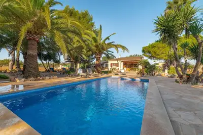 Image de Maison de vacances privée avec Wifi, climatisation, piscine privée, Tv, patio, parking