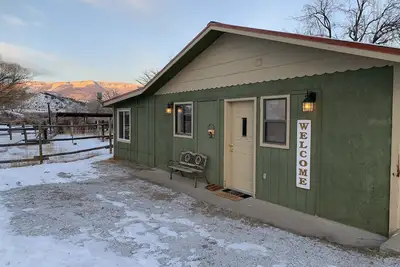 Image de Edge of the Wild - RFarm Guest House. Regenerative Farm.