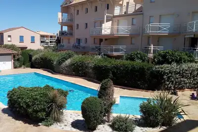 Image de Appartement 1er Etage Oriente Sud, Proche Plage, Avec Terrasse, Parking Privatif