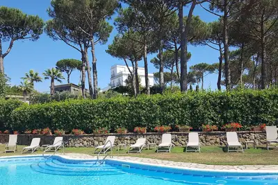 Image de Villa de luxe au centre de villégiature de luxe pour 30 personnes