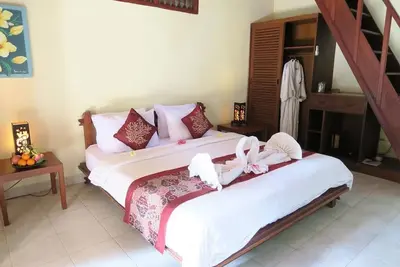 Image de Villa 4 Chambres avec Piscine-JardinVue-Petit-Déjeuner # Vju
