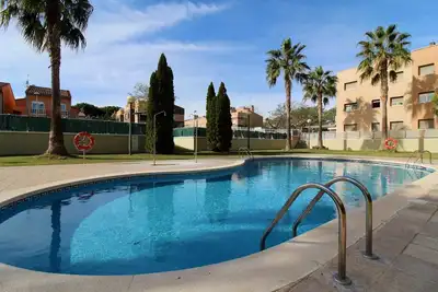 Bel appartement avec terrasse et piscine à 1300m de la plage de Vilafortuny