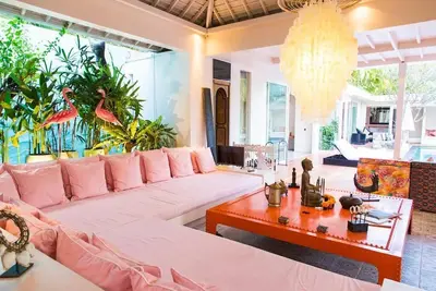 Image de 4 Bdr Villa 300 mètres de la plage de Canggu