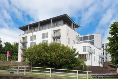 Image de Central Basingstoke - Appartement de luxe avec 2 chambres et 2 salles de bains (double / double)