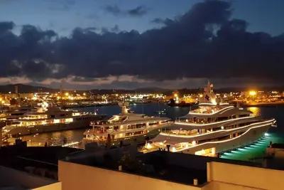 Image de Amazing 360° Seaview luxury apartment in the heart of Ibiza