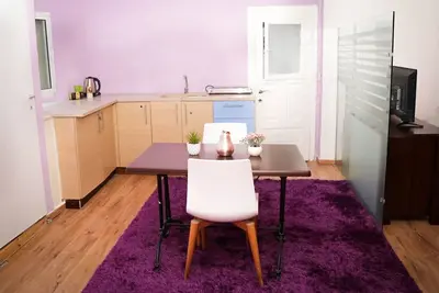 Master Studio in center.
