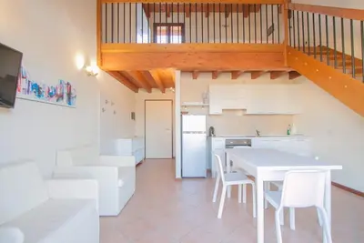 Image de Studio apartment with terrace and pool view