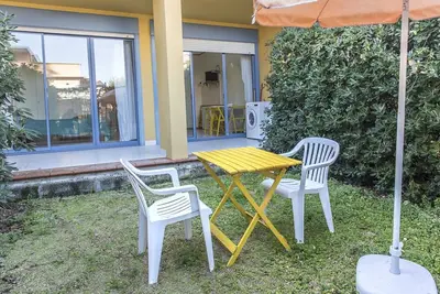 Image de M052 - Marcelli, two-room apartment with garden 100 meters from the sea
