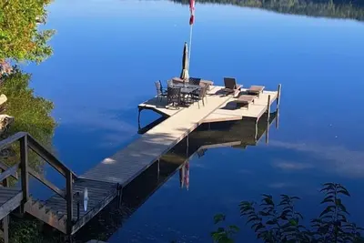 Image de Propriété au bord du lac Paradise Cove
