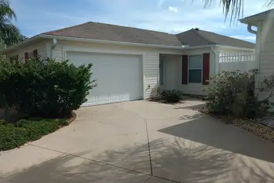 Image de Belle villa au cœur de la communauté adulte active la plus sympathique de Floride