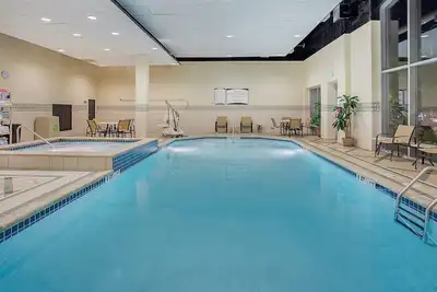 Image de Studio au centre-ville de Chattanooga | Petit déjeuner gratuit, accès piscine + bain à remous