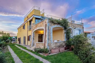 Image de Vue sur la mer, à 5 minutes à pied de la belle plage d'eau claire