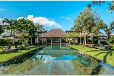 Image de 4 familles Bdr Villa 50 mètres de la plage de Canggu