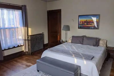 Image de Great Uptown Apartment, Great Location! Suite # 1