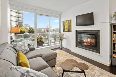 Image de Condo unique «Sleepwell» avec stationnement sécurisé!