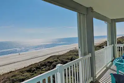 Image de Nouvelle Liste! Magnifiquement mis à jour Oceanfront dernier étage Condo à Ocean Club Resort