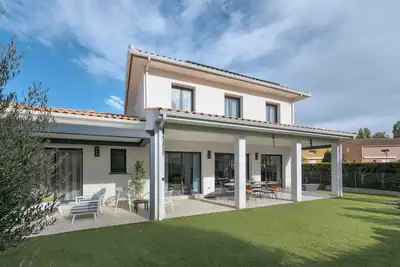Image de Villa de 132 m2 habitable grand espace de vie grande terrasse et jardin paysager