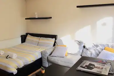 Image de Maison privée avec jardin à seulement 5 minutes de la gare