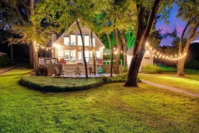 Image de Cottage au bord du lac une oasis parfaite pour se détendre avec la famille et les amis