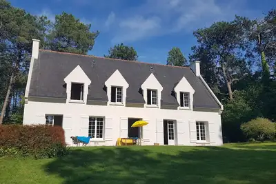 Image de Large family home near Morgat beach, Kador woods