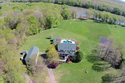 Image de Votre meilleur séjour! Confortable demeure sur la rivière Potomac