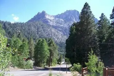 Image de Hideaway Down Canyon #105, townhouse-style 3 bed/2. 5 bath