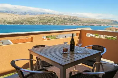 Image de Appartement dans Pag avec vue mer, terrasse, Climatisation, Wifi (4891-2)