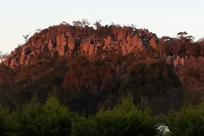Image de Hanging Rock, Wineries, Woodend, Country Getaway, Bed and Breakfast.