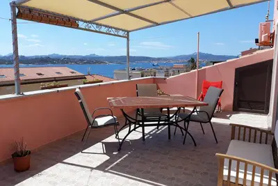Image de Appartement avec terrasse vue mer - La Maddalena