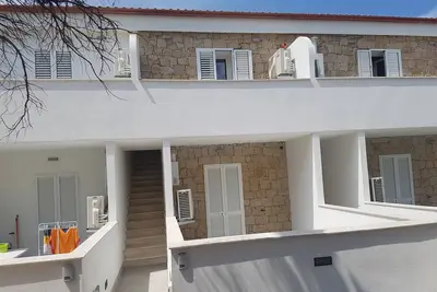 Image de Nouveau loft moderne près de la plage Isola Rossa