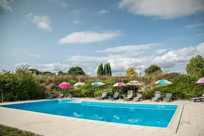 Image de Farmhouse with shared heated pool at Le Haut Gué