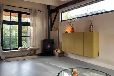 Image de Maison modernisée historique située au centre